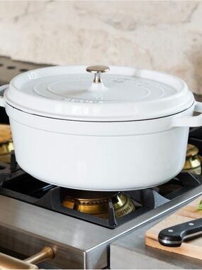 Staub Oval Cocotte 31 - 5.75qt White NIB